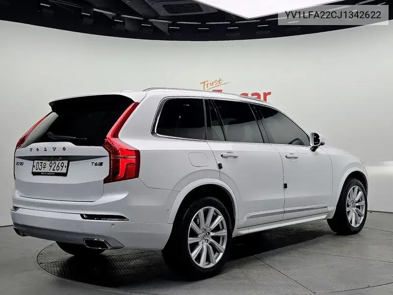 Xc90 2Nd Generation T6 Inscript VIN: YV1LFA22CJ1342622 Lot: 39631919