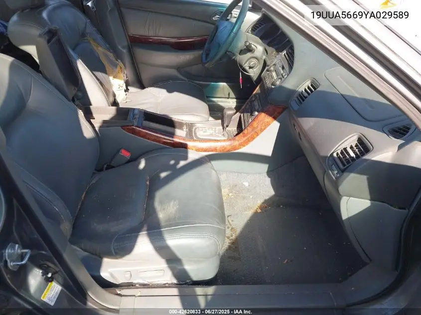 2000 Acura Tl 3.2 VIN: 19UUA5669YA029589 Lot: 42620833