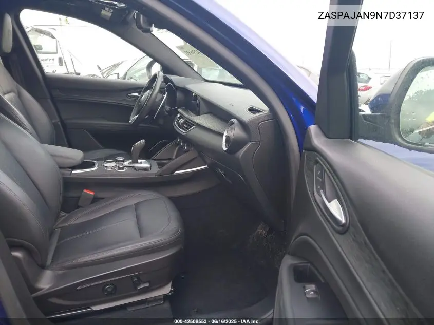 2022 Alfa Romeo Stelvio VIN: ZASPAJAN9N7D37137 Lot: 42508553