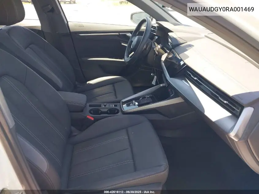 2024 Audi A3 Premium 40 Tfsi Front-Wheel Drive S Tronic VIN: WAUAUDGY0RA001469 Lot: 42616113