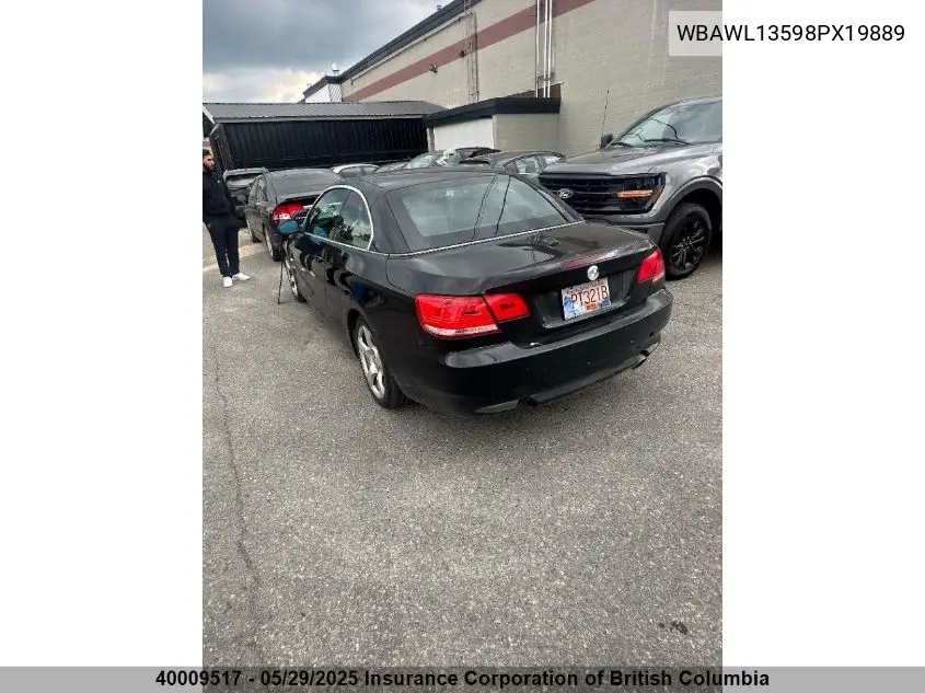 2008 BMW 328I VIN: WBAWL13598PX19889 Lot: 40009517