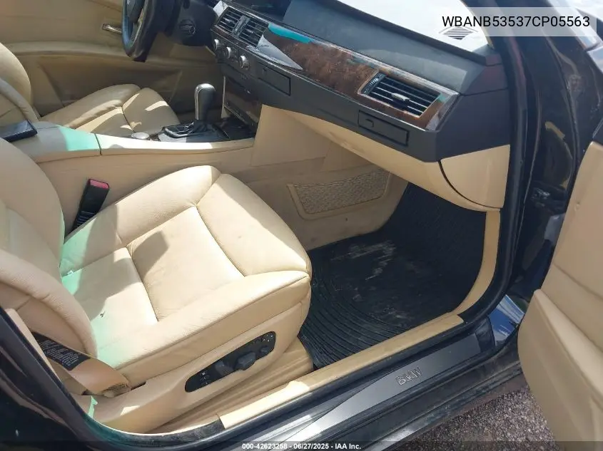 2007 BMW 550I VIN: WBANB53537CP05563 Lot: 42623258