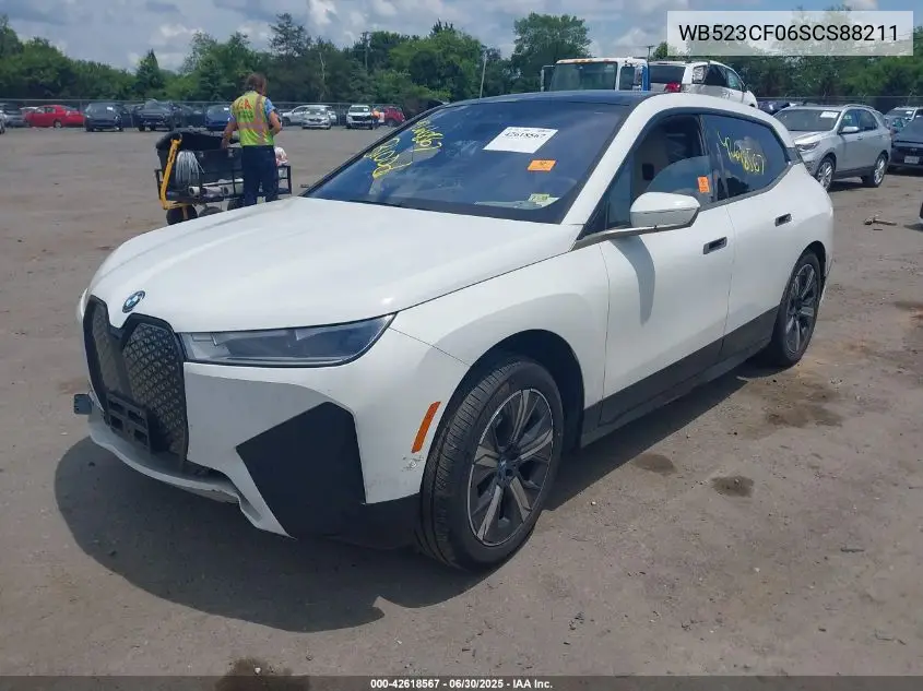 2025 BMW Ix xDrive50 VIN: WB523CF06SCS88211 Lot: 42618567