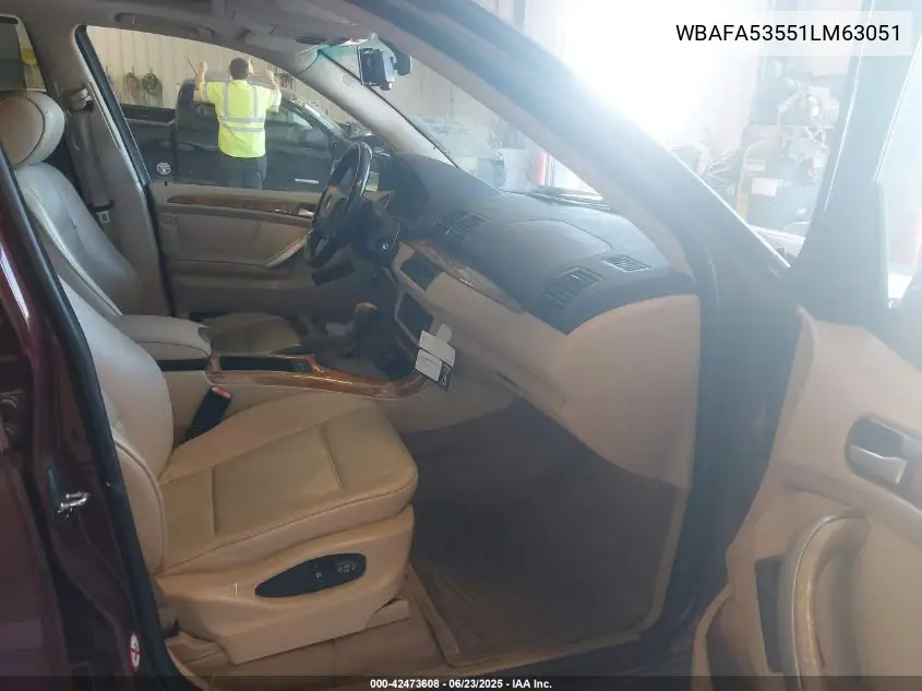 2001 BMW X5 3.0 VIN: WBAFA53551LM63051 Lot: 42473608
