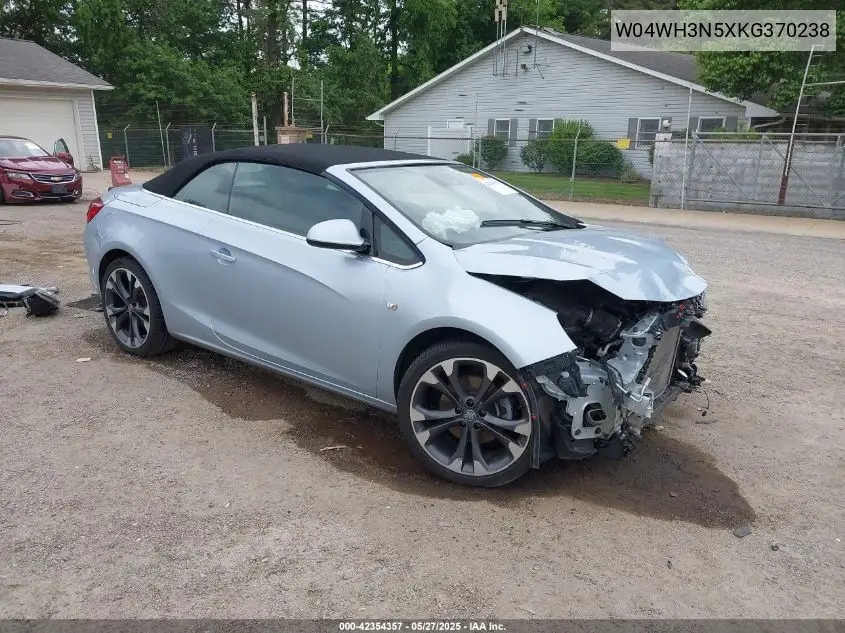 2019 Buick Cascada Premium VIN: W04WH3N5XKG370238 Lot: 42354357