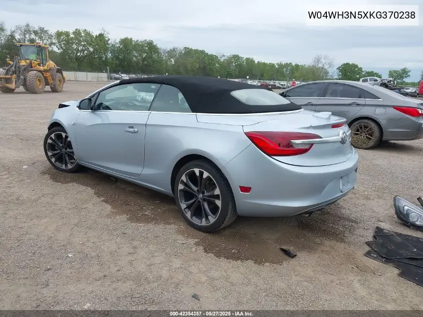 2019 Buick Cascada Premium VIN: W04WH3N5XKG370238 Lot: 42354357