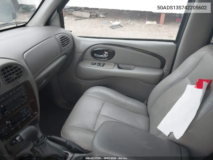2004 Buick Rainier Cxl Plus VIN: 5GADS13S742205602 Lot: 42177383