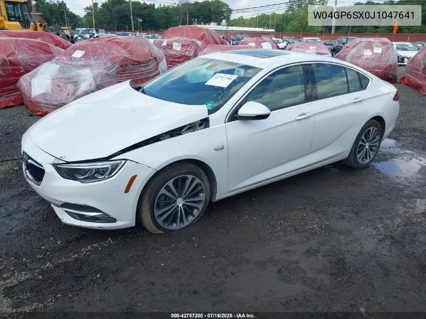 2018 Buick Regal Sportback Essence VIN: W04GP6SX0J1047641 Lot: 42757200