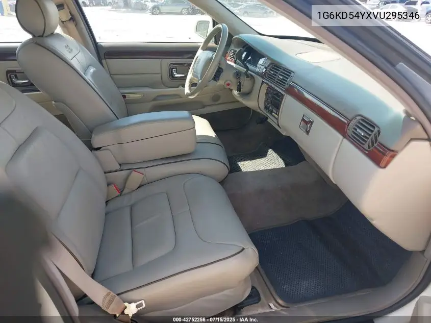 1997 Cadillac Deville Standard VIN: 1G6KD54YXVU295346 Lot: 42752256