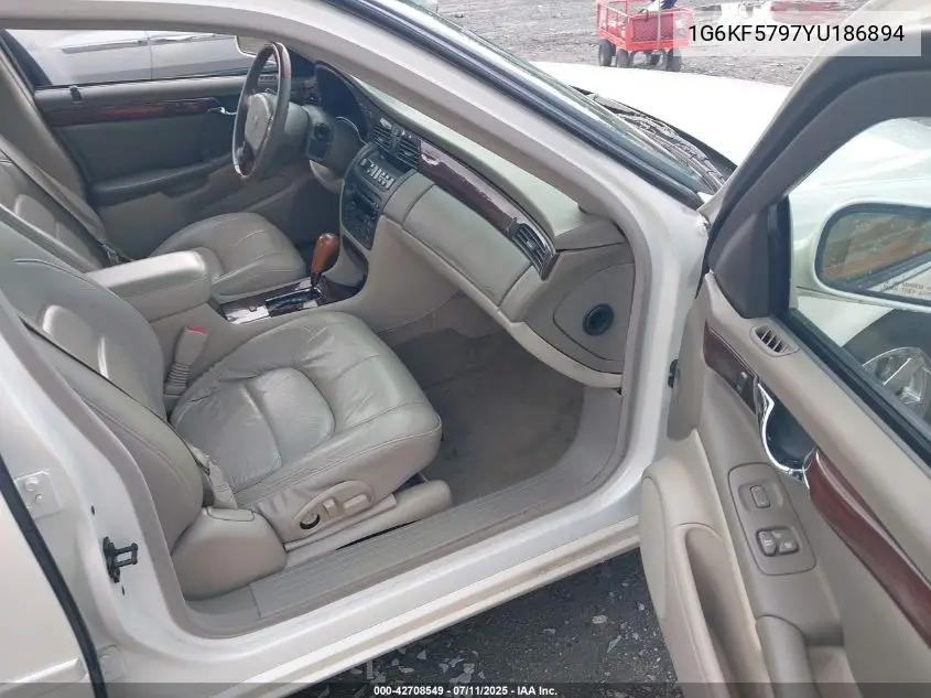 2000 Cadillac Deville Dts VIN: 1G6KF5797YU186894 Lot: 42708549