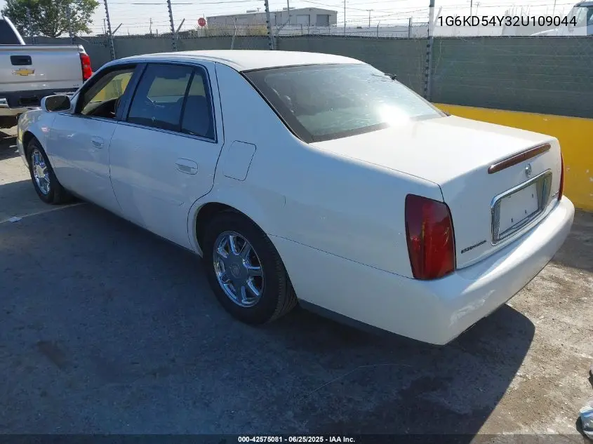 2002 Cadillac Deville Standard VIN: 1G6KD54Y32U109044 Lot: 42575081