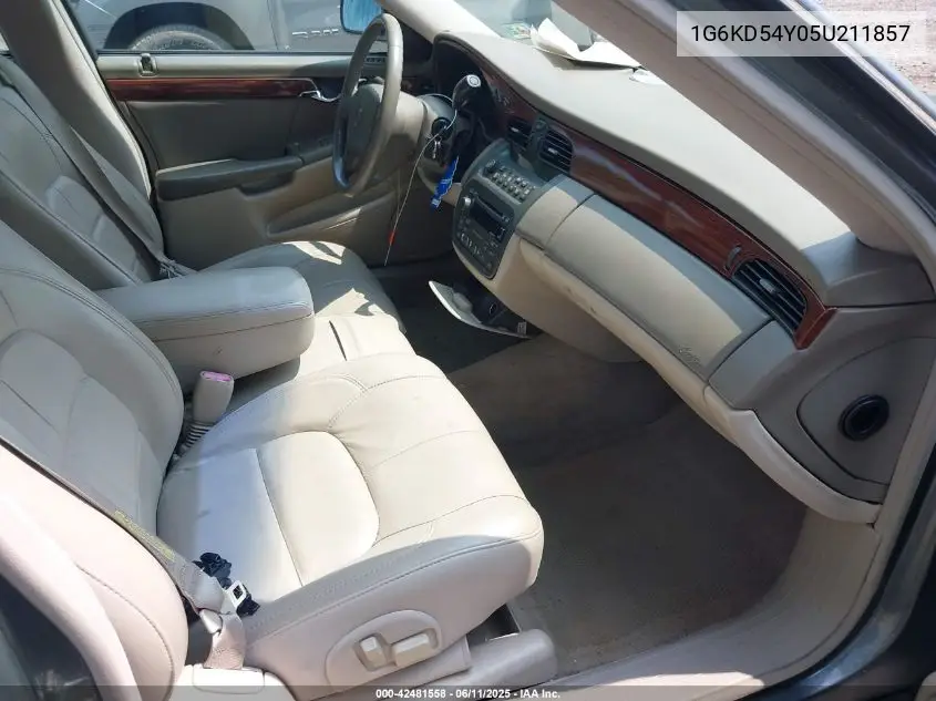 2005 Cadillac Deville Livery VIN: 1G6KD54Y05U211857 Lot: 42481558