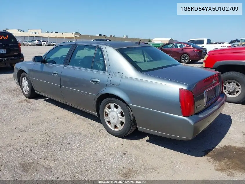 2005 Cadillac Deville Livery VIN: 1G6KD54YX5U102709 Lot: 42691959
