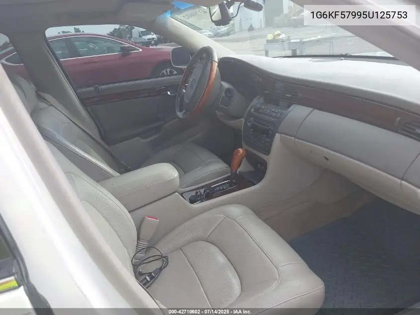2005 Cadillac Deville Dts VIN: 1G6KF57995U125753 Lot: 42710602