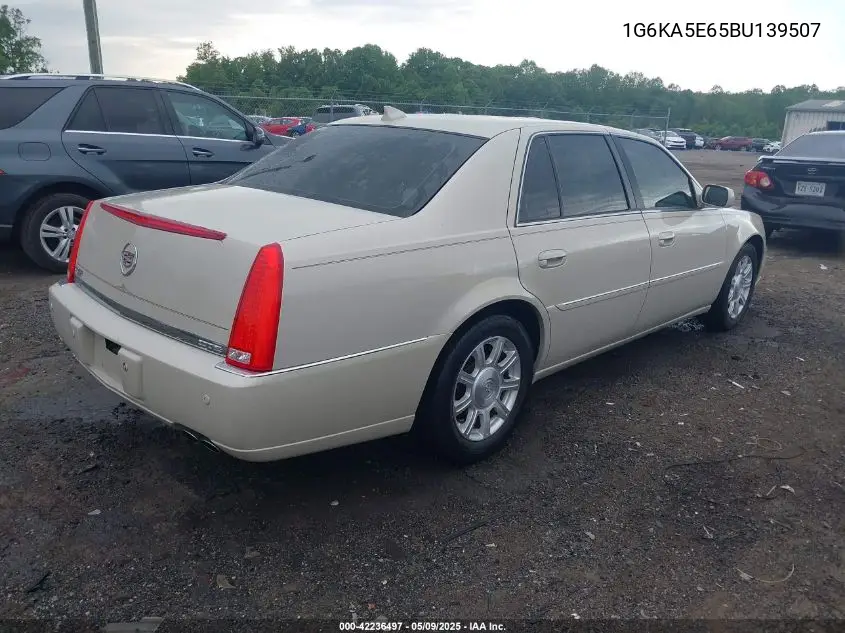 2011 Cadillac Dts Standard VIN: 1G6KA5E65BU139507 Lot: 42236497