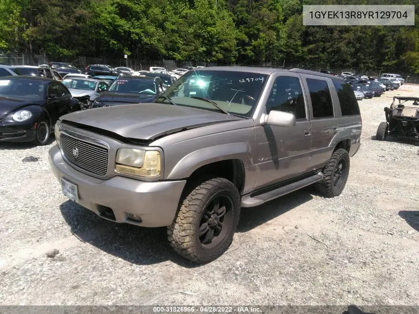 2000 Cadillac Escalade Standard VIN: 1GYEK13R8YR129704 Lot: 31826966