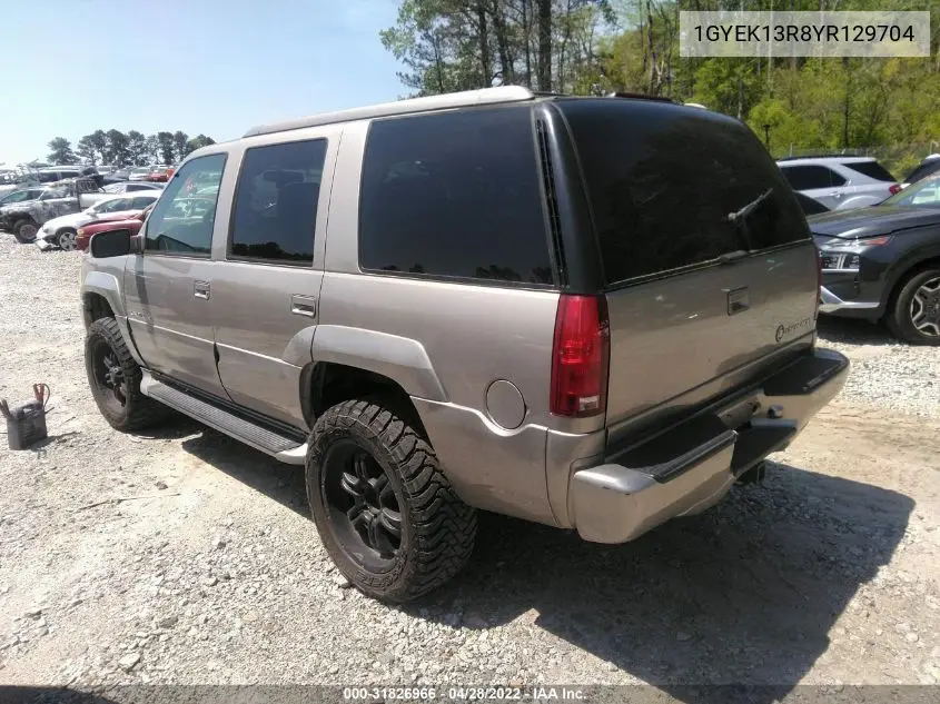 2000 Cadillac Escalade Standard VIN: 1GYEK13R8YR129704 Lot: 31826966