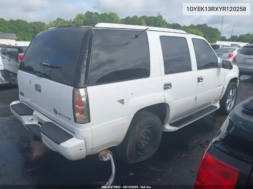 2000 Cadillac Escalade Standard VIN: 1GYEK13RXYR120258 Lot: 42270983