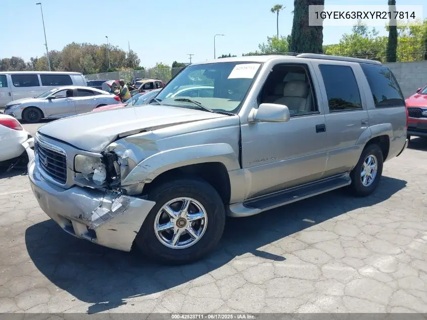 2000 Cadillac Escalade Standard VIN: 1GYEK63RXYR217814 Lot: 42528711