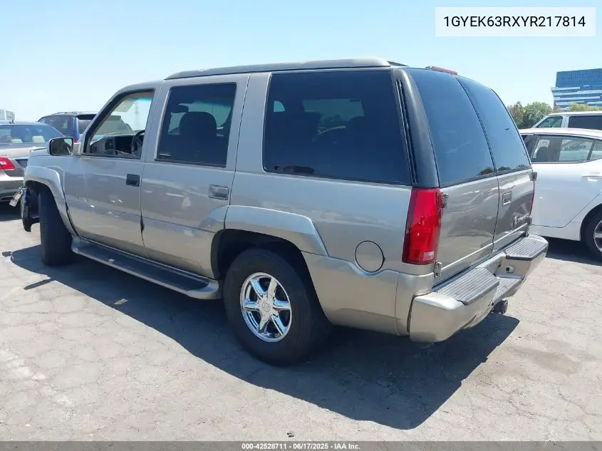 2000 Cadillac Escalade Standard VIN: 1GYEK63RXYR217814 Lot: 42528711