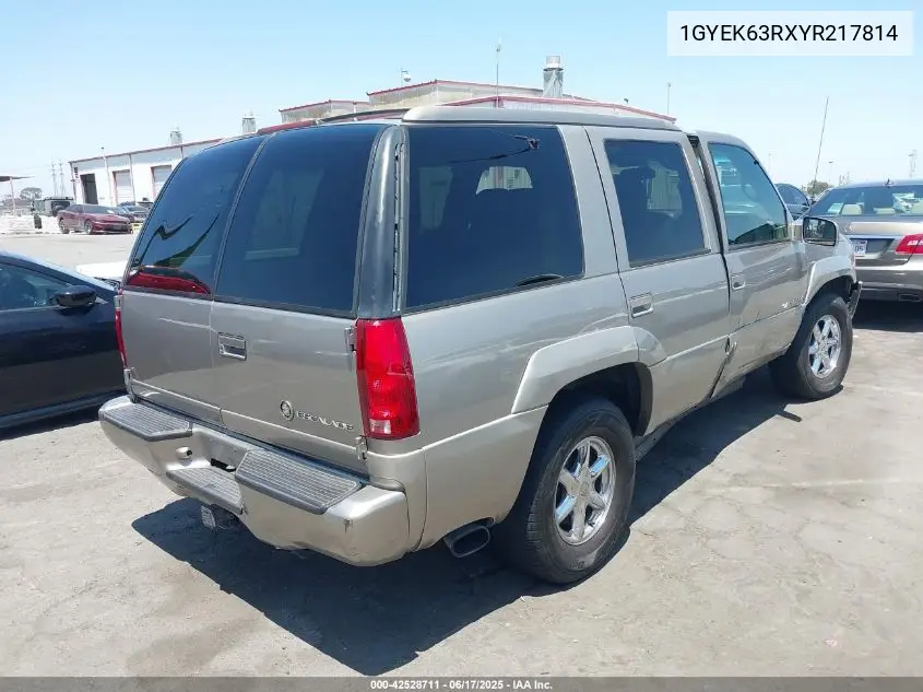 2000 Cadillac Escalade Standard VIN: 1GYEK63RXYR217814 Lot: 42528711