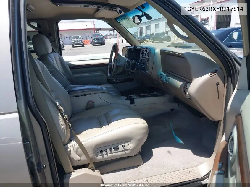 2000 Cadillac Escalade Standard VIN: 1GYEK63RXYR217814 Lot: 42528711