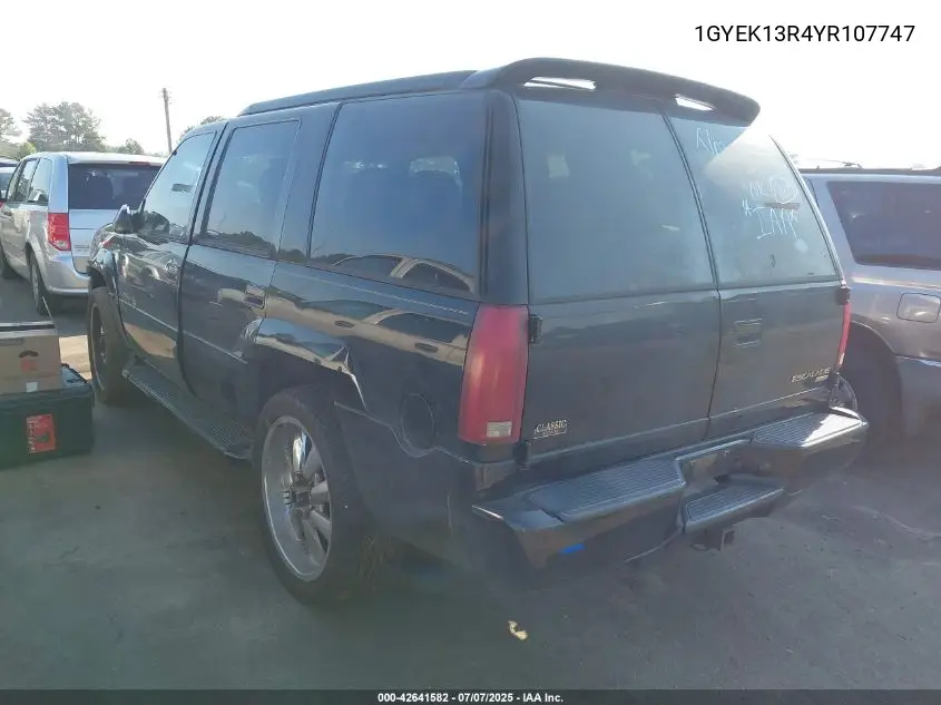 2000 Cadillac Escalade Standard VIN: 1GYEK13R4YR107747 Lot: 42641582