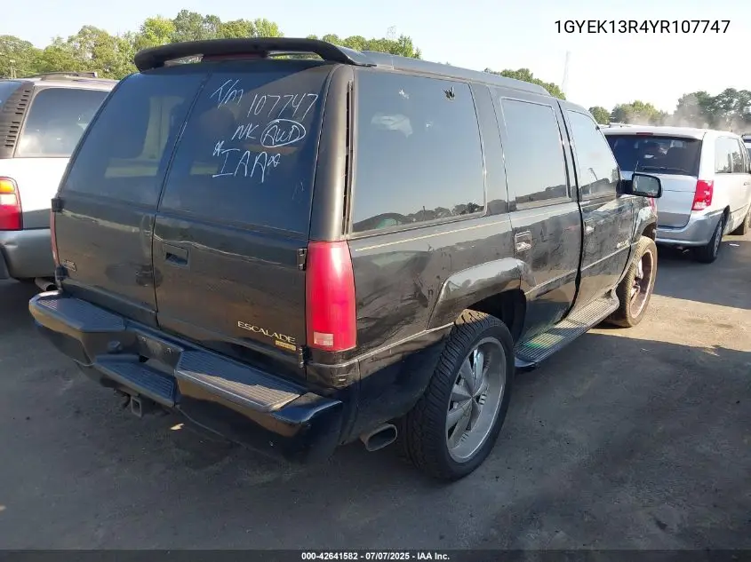 2000 Cadillac Escalade Standard VIN: 1GYEK13R4YR107747 Lot: 42641582