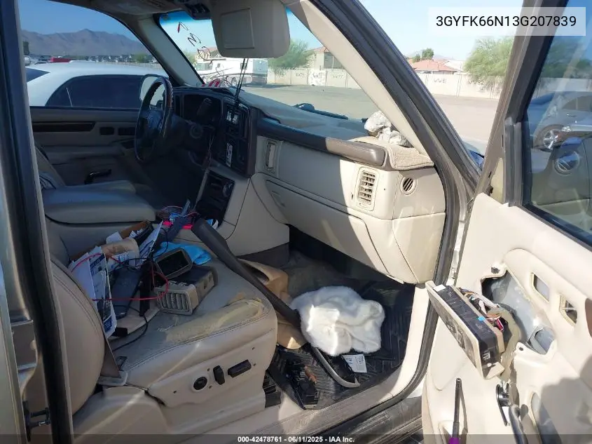 2003 Cadillac Escalade Esv Standard VIN: 3GYFK66N13G207839 Lot: 42478761