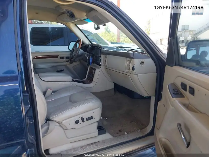 2004 Cadillac Escalade Standard VIN: 1GYEK63N74R174198 Lot: 42072784