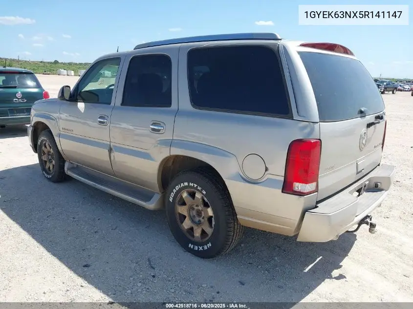 2005 Cadillac Escalade Standard VIN: 1GYEK63NX5R141147 Lot: 42518716