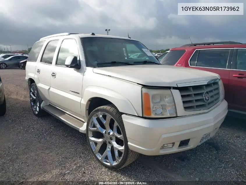 2005 Cadillac Escalade Standard VIN: 1GYEK63N05R173962 Lot: 42543163