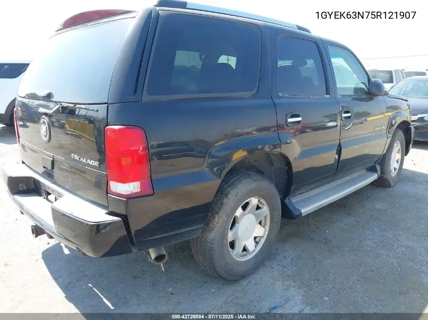 2005 Cadillac Escalade Standard VIN: 1GYEK63N75R121907 Lot: 42726504