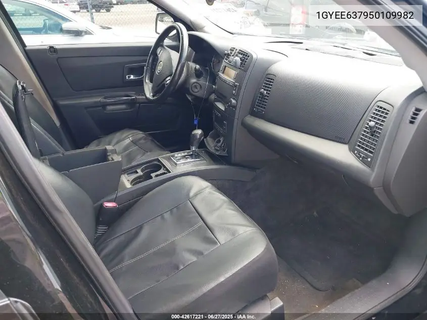 2005 Cadillac Srx V6 VIN: 1GYEE637950109982 Lot: 42617221