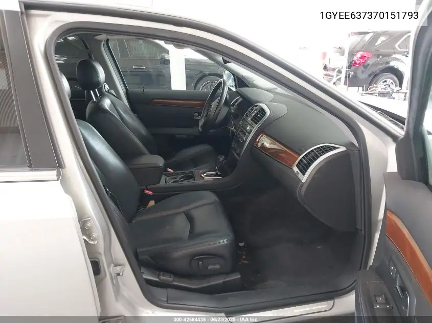 2007 Cadillac Srx V6 VIN: 1GYEE637370151793 Lot: 42564436