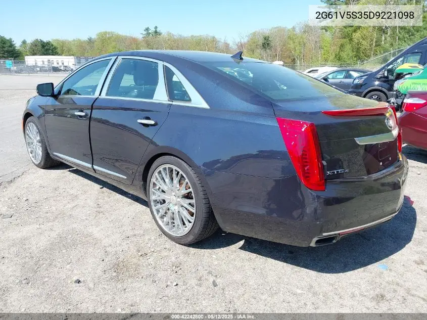 2013 Cadillac Xts Platinum VIN: 2G61V5S35D9221098 Lot: 42242800