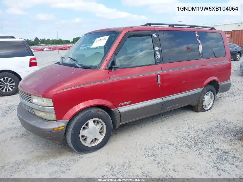 1999 Chevrolet Astro VIN: 1GNDM19W6XB104064 Lot: 42122684