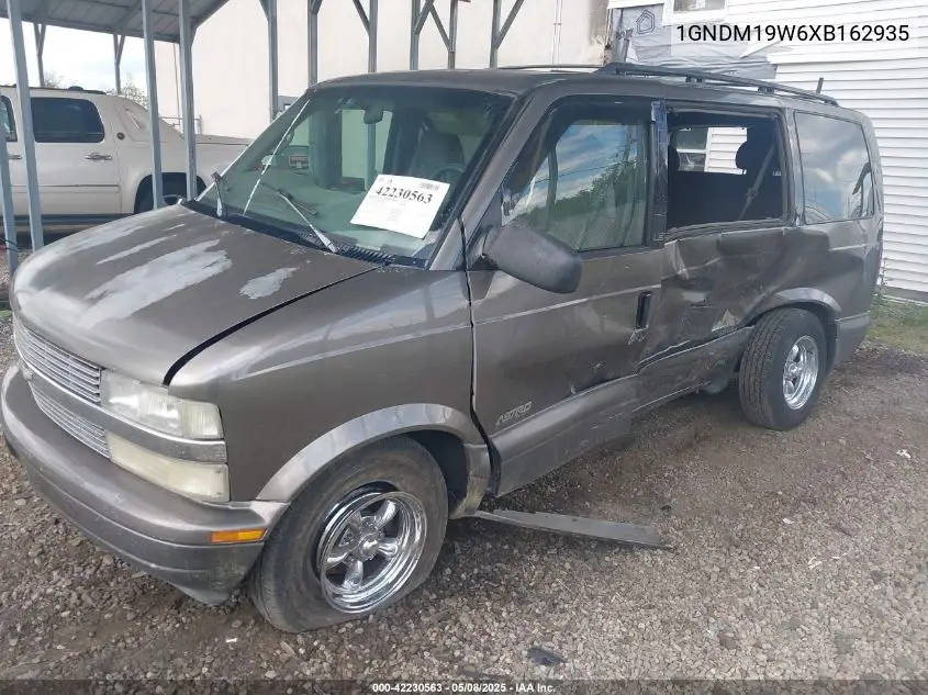 1999 Chevrolet Astro VIN: 1GNDM19W6XB162935 Lot: 42230563