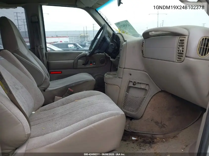 2004 Chevrolet Astro VIN: 1GNDM19X24B102378 Lot: 42450211