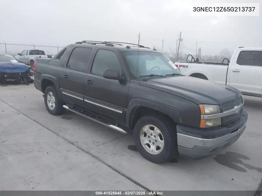 2005 Chevrolet Avalanche 1500 Z66 VIN: 3GNEC12Z65G213737 Lot: 41525645