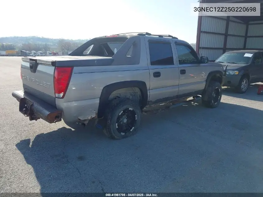 2005 Chevrolet Avalanche 1500 Ls VIN: 3GNEC12Z25G220698 Lot: 41961705