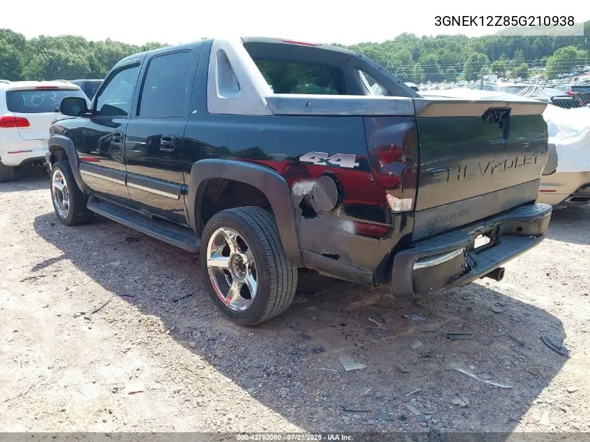 2005 Chevrolet Avalanche 1500 Lt VIN: 3GNEK12Z85G210938 Lot: 42752060