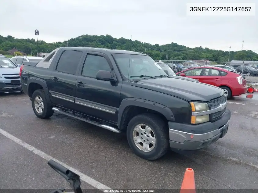 2005 Chevrolet Avalanche 1500 Z71 VIN: 3GNEK12Z25G147657 Lot: 42796735