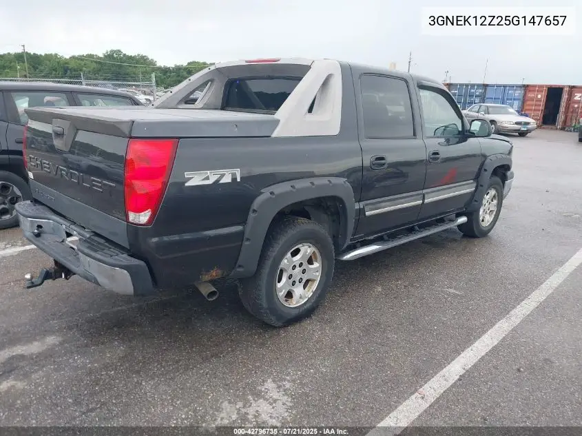 2005 Chevrolet Avalanche 1500 Z71 VIN: 3GNEK12Z25G147657 Lot: 42796735