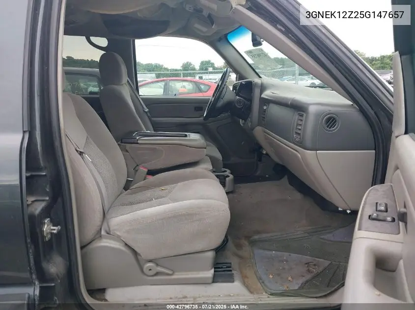 2005 Chevrolet Avalanche 1500 Z71 VIN: 3GNEK12Z25G147657 Lot: 42796735