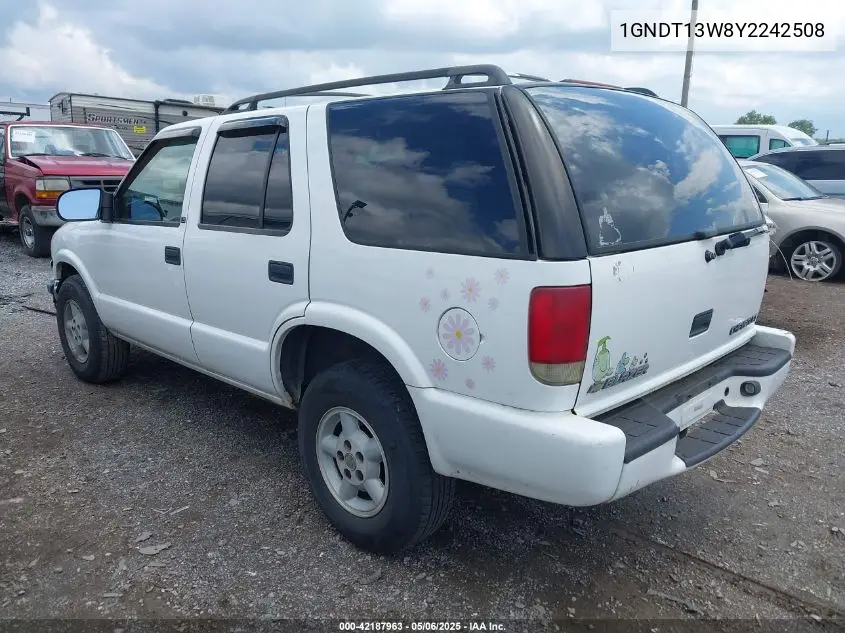 2000 Chevrolet Blazer Ls VIN: 1GNDT13W8Y2242508 Lot: 42187963