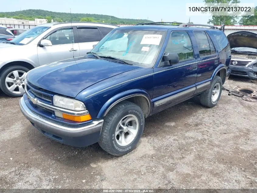 2000 Chevrolet Blazer Lt VIN: 1GNCS13W7Y2137022 Lot: 42617093