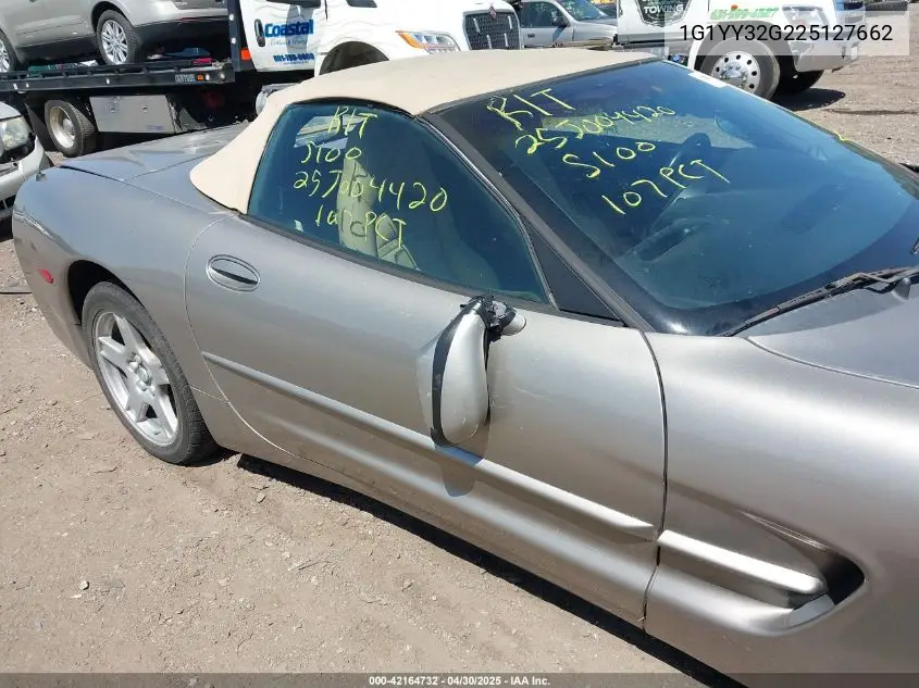 2002 Chevrolet Corvette VIN: 1G1YY32G225127662 Lot: 42164732