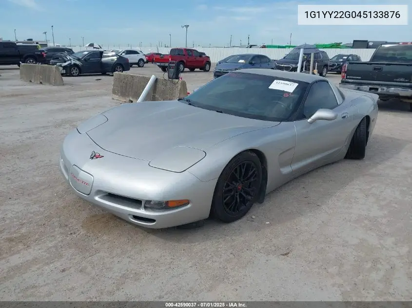 2004 Chevrolet Corvette VIN: 1G1YY22G045133876 Lot: 42590037