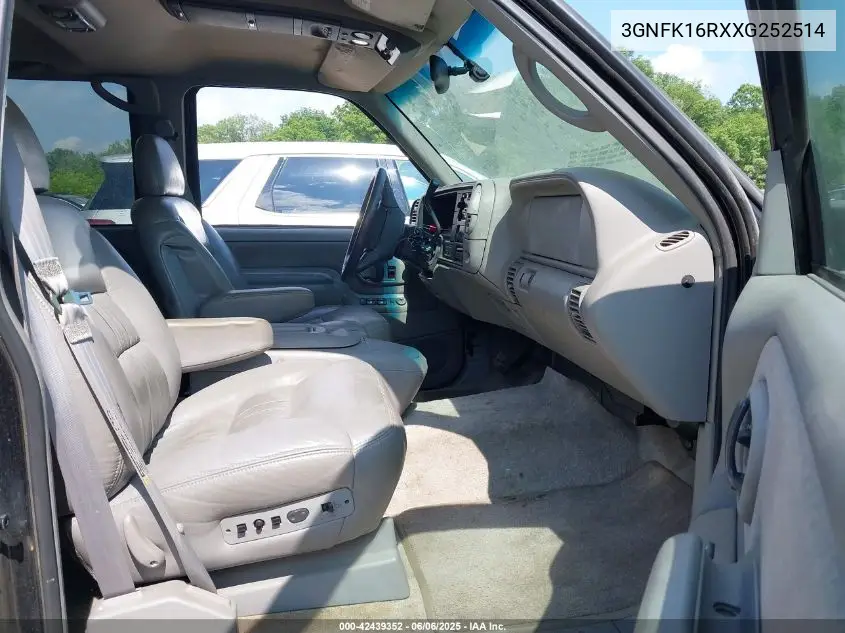 1999 Chevrolet Suburban 1500 Lt VIN: 3GNFK16RXXG252514 Lot: 42439352